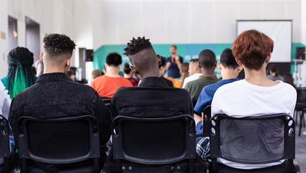 Listening and Reading in the language school